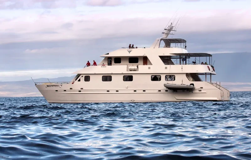 Seaman Journey Galapagos Catamaran (Luxury)