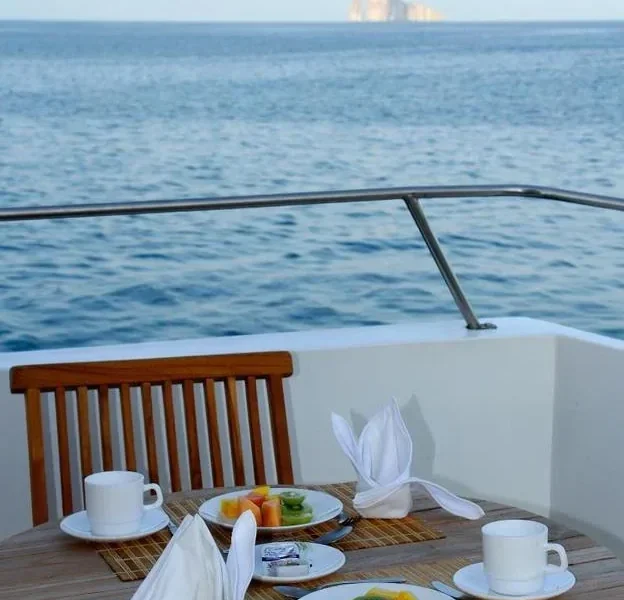 Tip Top IV Galapagos Cruise (Luxury)
