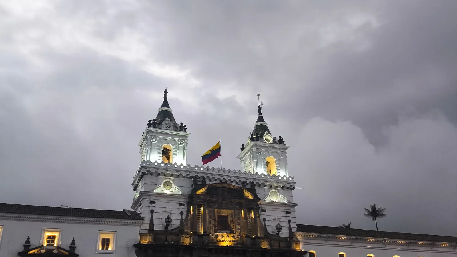 Half Day Walking Tour Quito — Ecosportour, Ecuador